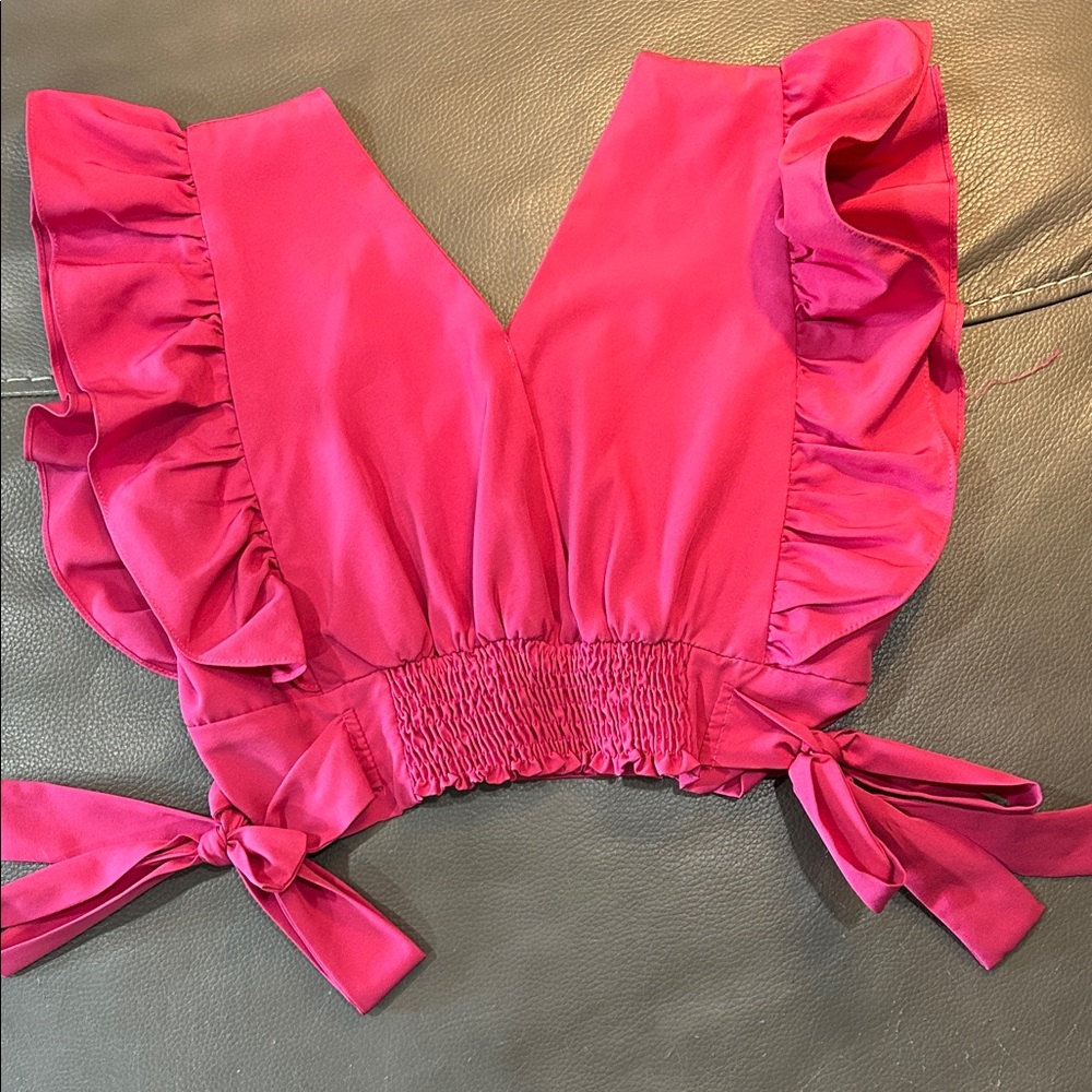 ACrendon Pink Ruffle Sleeve Crop Top, bow accents. Size 12 - Picture 3 of 6